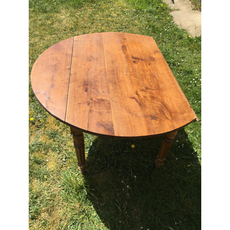 Vintage oak table with flaps