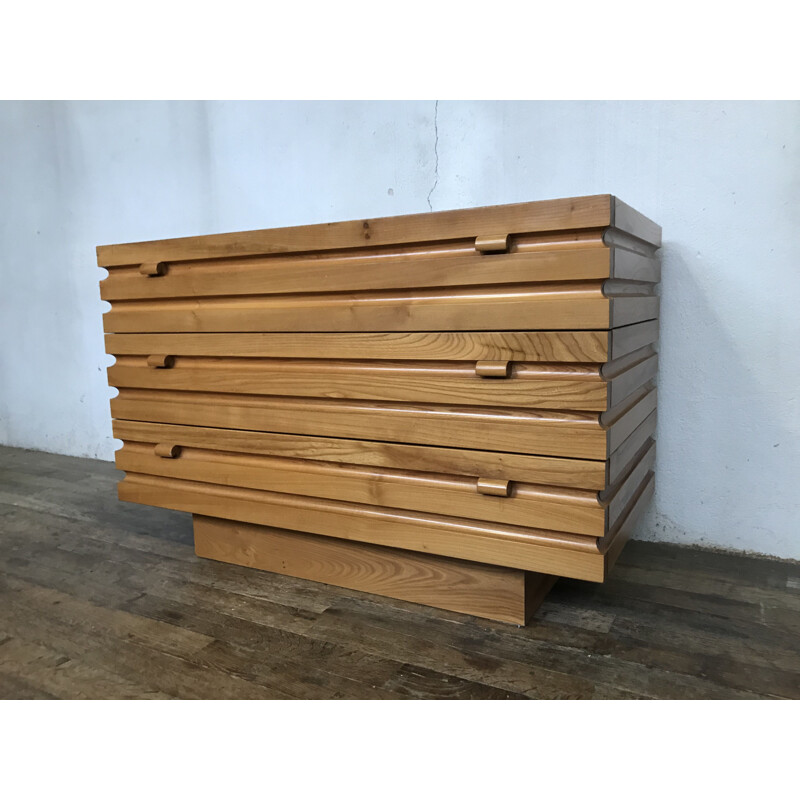 Vintage brutalist chest of drawers in solid elm by Furniture Regain 1960s