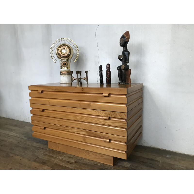 Vintage brutalist chest of drawers in solid elm by Furniture Regain 1960s