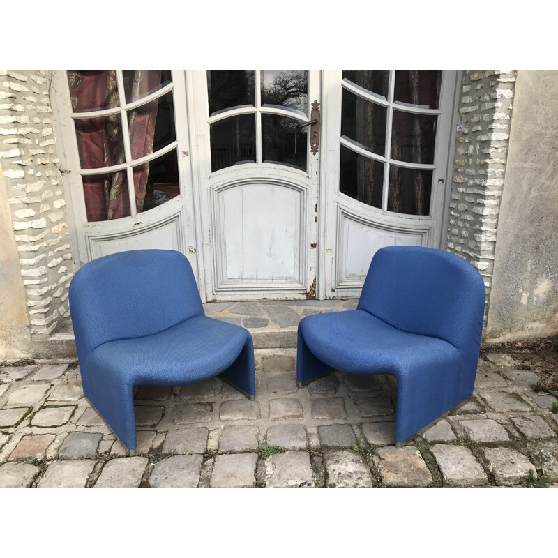 Pair of vintage armchairs by Giancarlo Piretti for Castelli 1969s