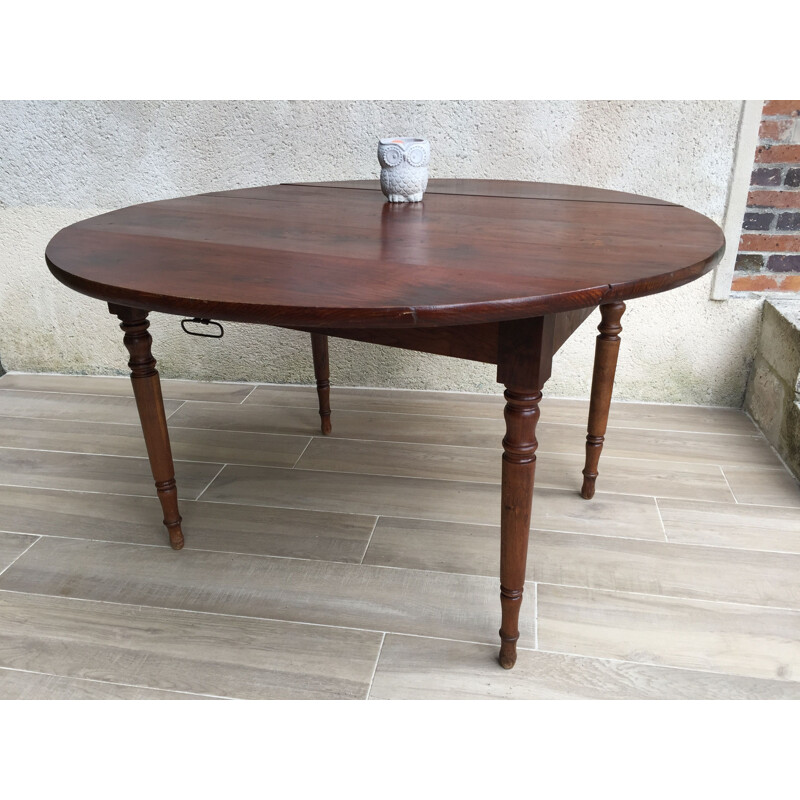 Vintage round table with solid oak flaps 