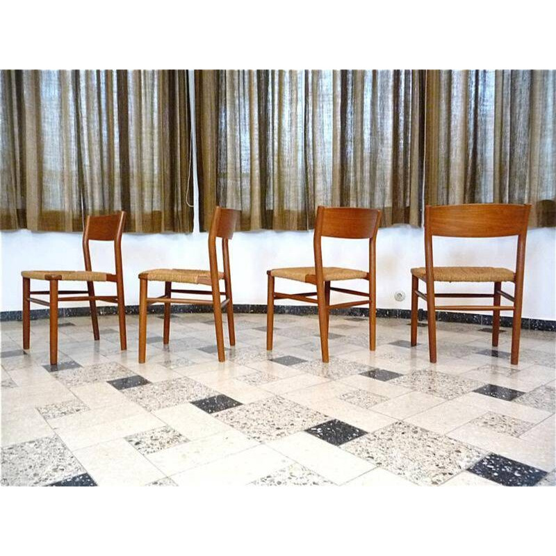 Set of 4 Danish Søborg Møbler chairs in teak, Børge MOGENSEN - 1950s