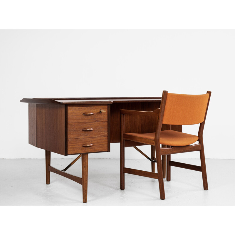 Midcentury Boomerang desk in teak and oak by Peter Lovig Nielsen 1950s