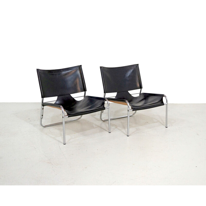 Paire de fauteuils vintage en cuir noir et chrome 70
