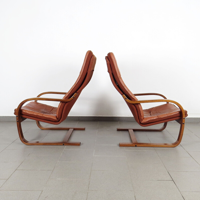 Pareja de sillones checoslovacos vintage 1970