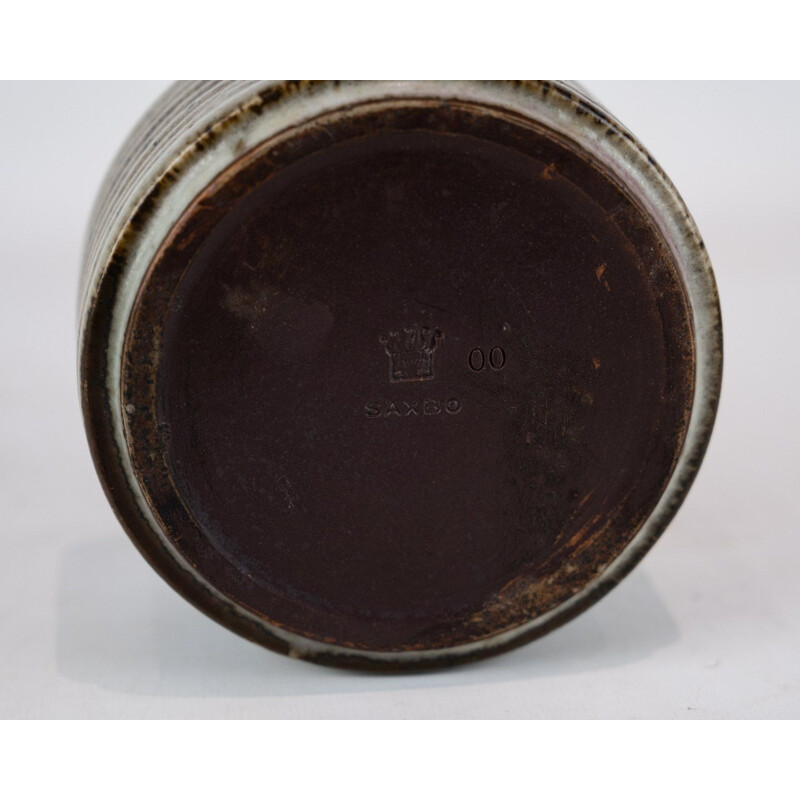 Kleine vintage keramische pot in donkere kleuren van Saxbo