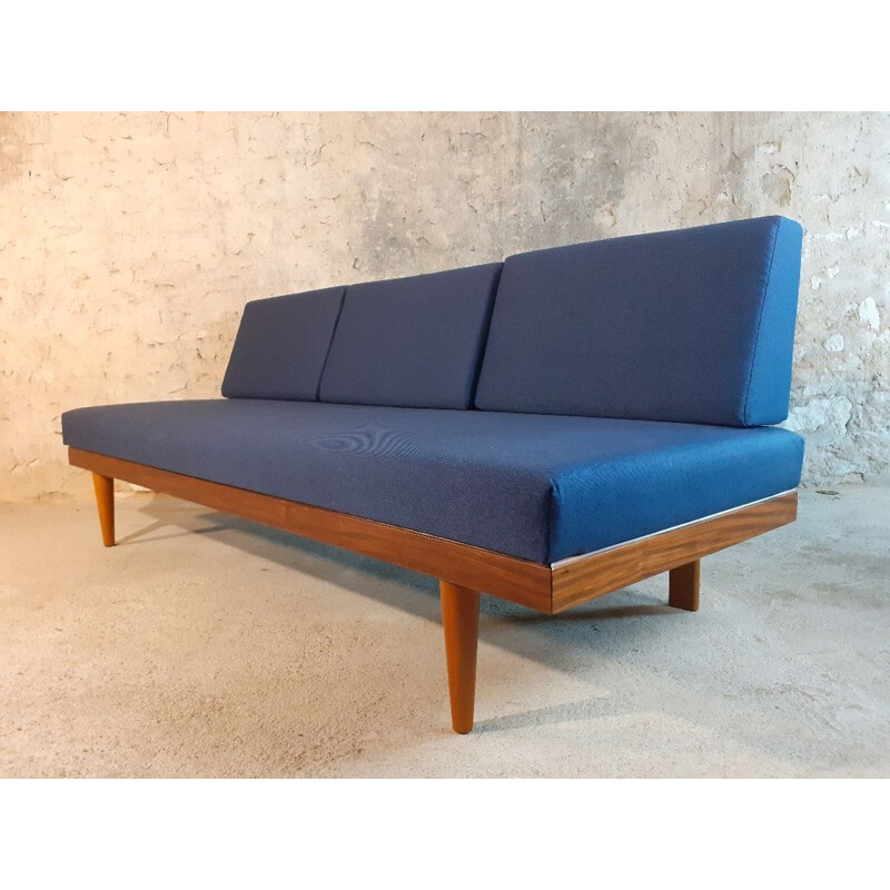 Canapé ou lit de repos vintage en teck et tissu bleu par Ekornes Norvégien 1960