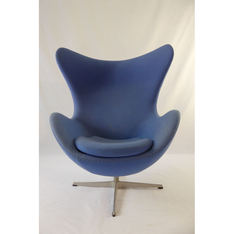 Vintage fauteuil van Arne Jacobsen voor Fritz Hansen 2000