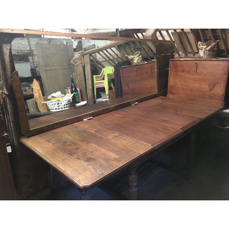 Vintage oak table with extensions