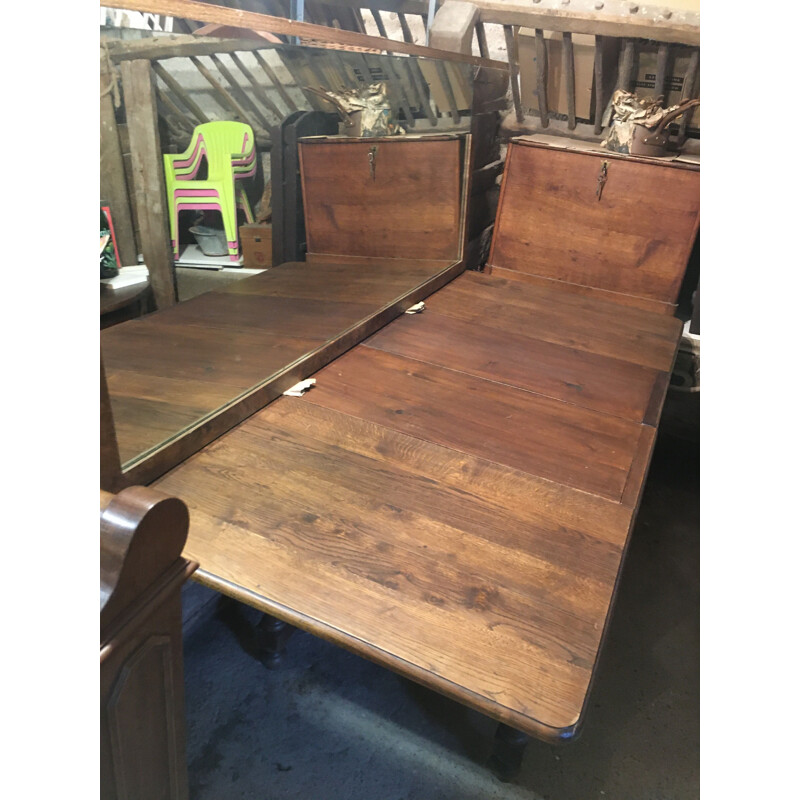 Vintage oak table with extensions