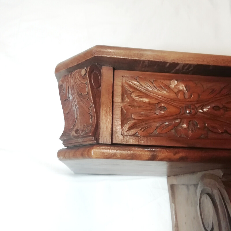 Vintage carved wood side table in walnut, USA 1950