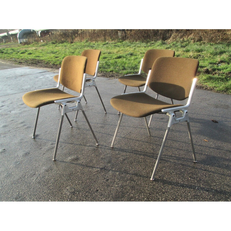 Set of 4 vintage chair by G. Piretti for Castelli Anonima Castelli Italy 1960s