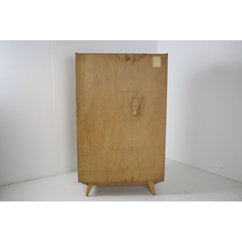 Armoire vintage par Jiří Jiroutek 1960