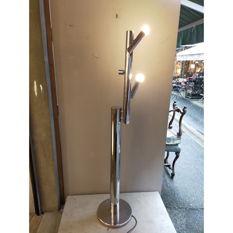 Modernist vintage floor lamp in chromed metal