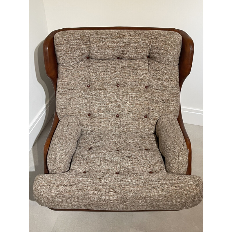 Mid century Wide Swivel Egg Armchair Danish 1970s