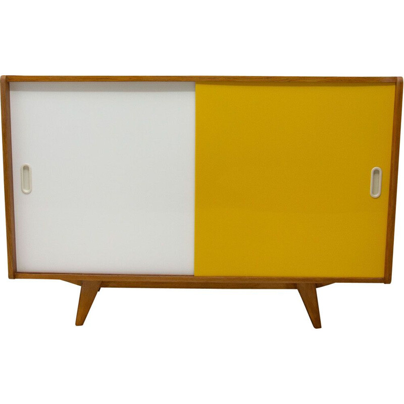 Vintage beukenhouten dressoir van Jiří Jiroutek voor Interiér Praha, Tsjecho-Slowakije 1960