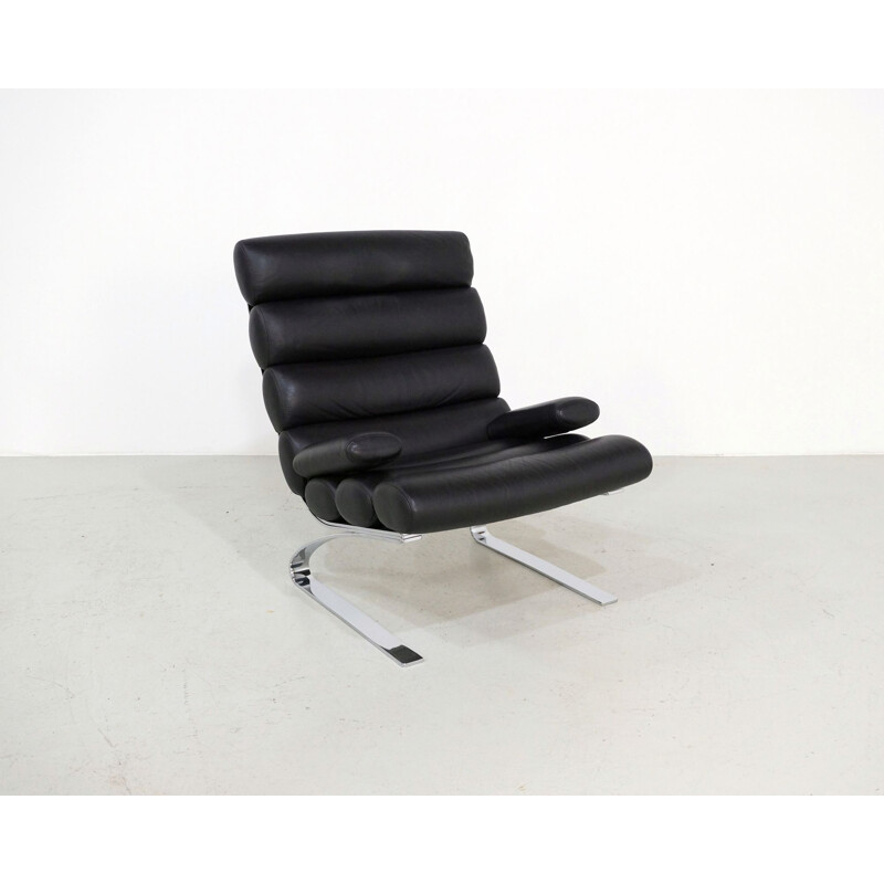 Vintage lounge chair Cor Sinus in black leather 1990s