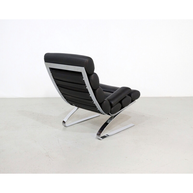 Vintage lounge chair Cor Sinus in black leather 1990s