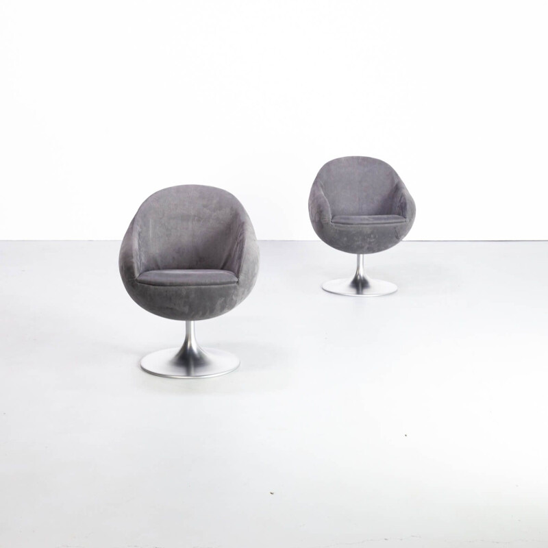 Pair of vintage comet cosmos swivel chair for Johanson 1960s
