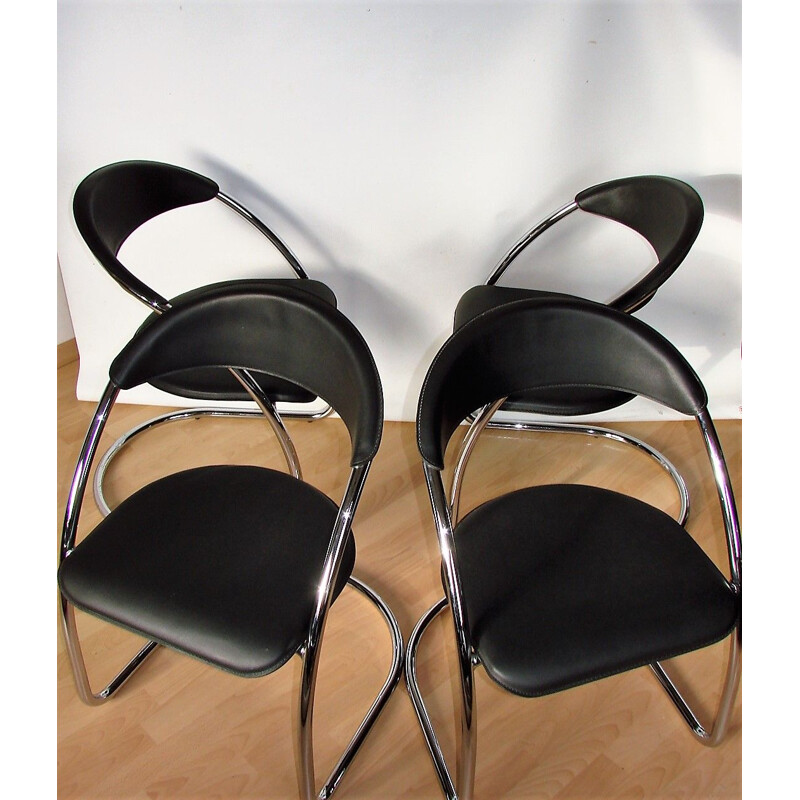 Set of 4 vinage chromed steel and natural leather chairs Italy 1970s