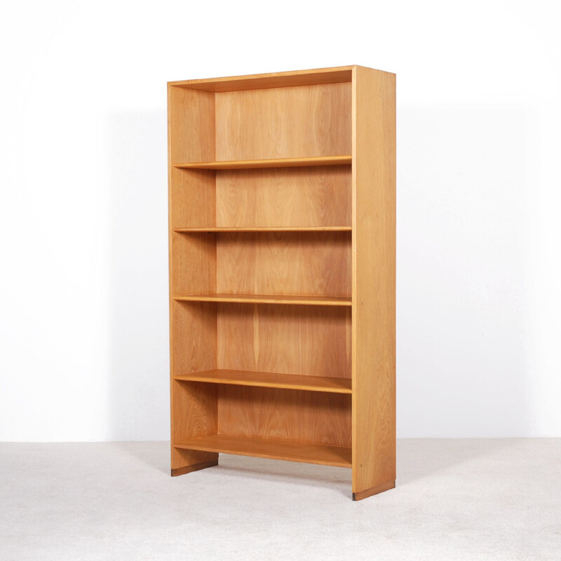 Vintage oak bookcase by Hans J. Wegner for RY Mobler 1957s