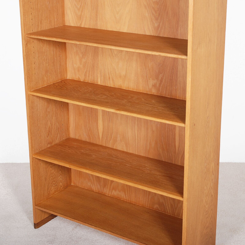 Vintage oak bookcase by Hans J. Wegner for RY Mobler 1957s