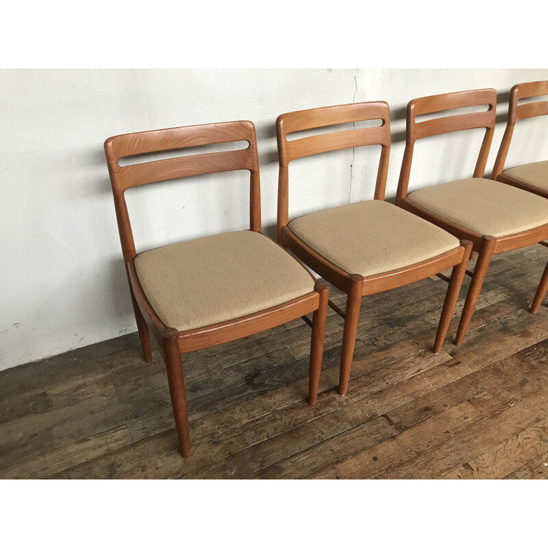 Set of 8 vintage H. W. Klein chairs for Bramin Denmark 1960s
