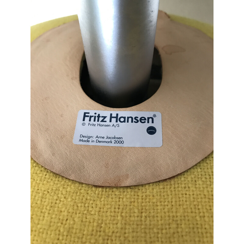 Vintage Egg armchair by Arne Jacobsen for Fritz Hansen