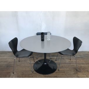 Vintage Table tulipe Knoll by Eero Saarinen 1970s