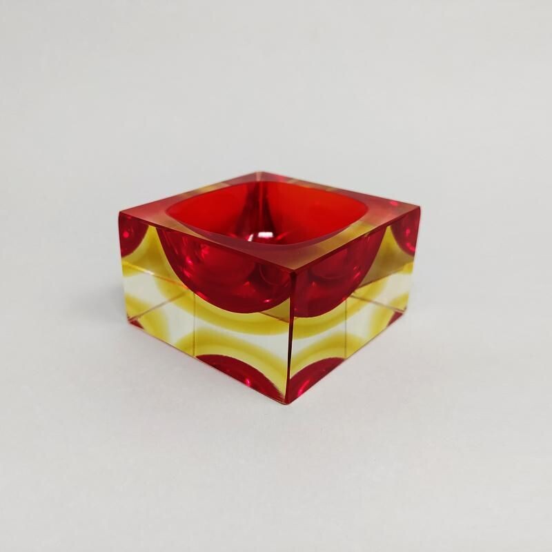 Cendrier vintage cubique rouge et jaune ou vide poche de Flavio Poli pour Seguso 1960