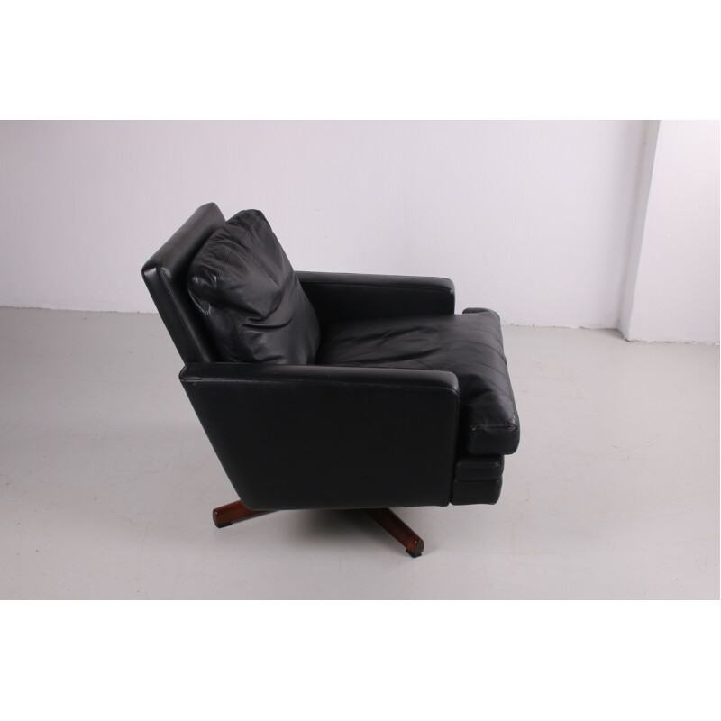 Paire de fauteuils lounge vintage pivotants en cuir, modèle 807 1960, par Fredrik A. Kayser 1960