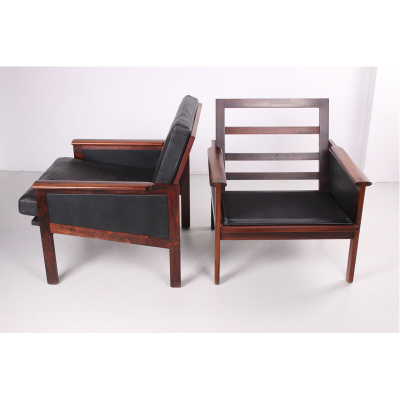 Paire de fauteuils vintage Capella en cuir noir par Illum Wikkelso 1958