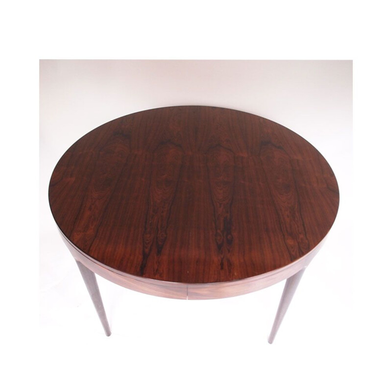 Vintage round table in Rio rosewood, Denmark 1950