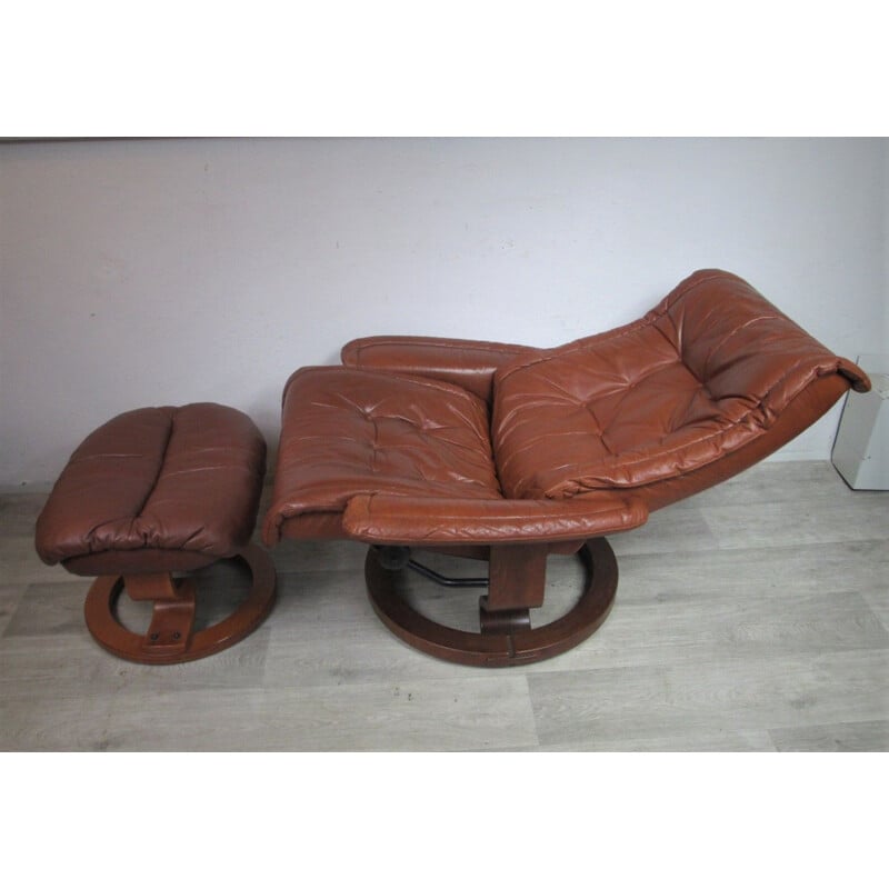 Vintage armchair with footrest 1970