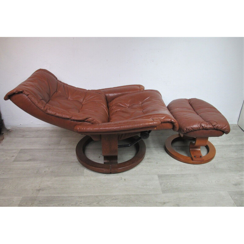 Fauteuil vintage avec pouf 1970