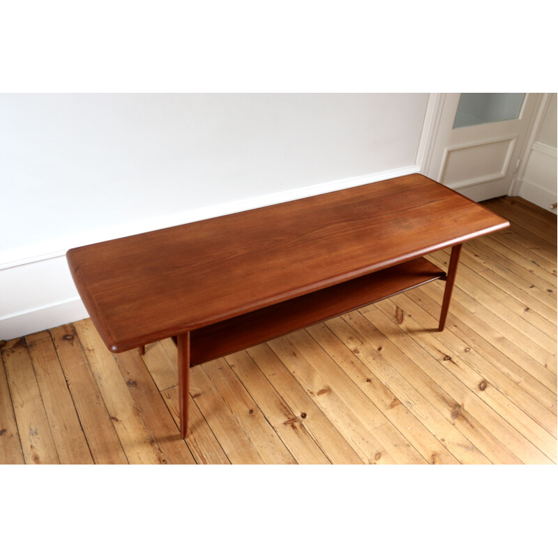 Large vintage coffee table in teak Scandinavian 1960