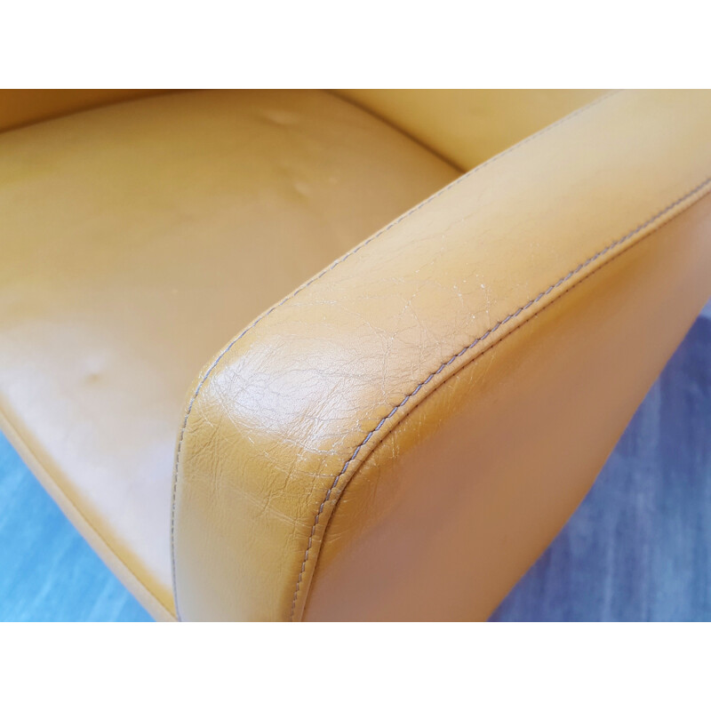 Vintage Leather Armchair in Yellow from Leolux