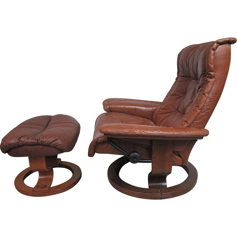 Vintage armchair with footrest 1970