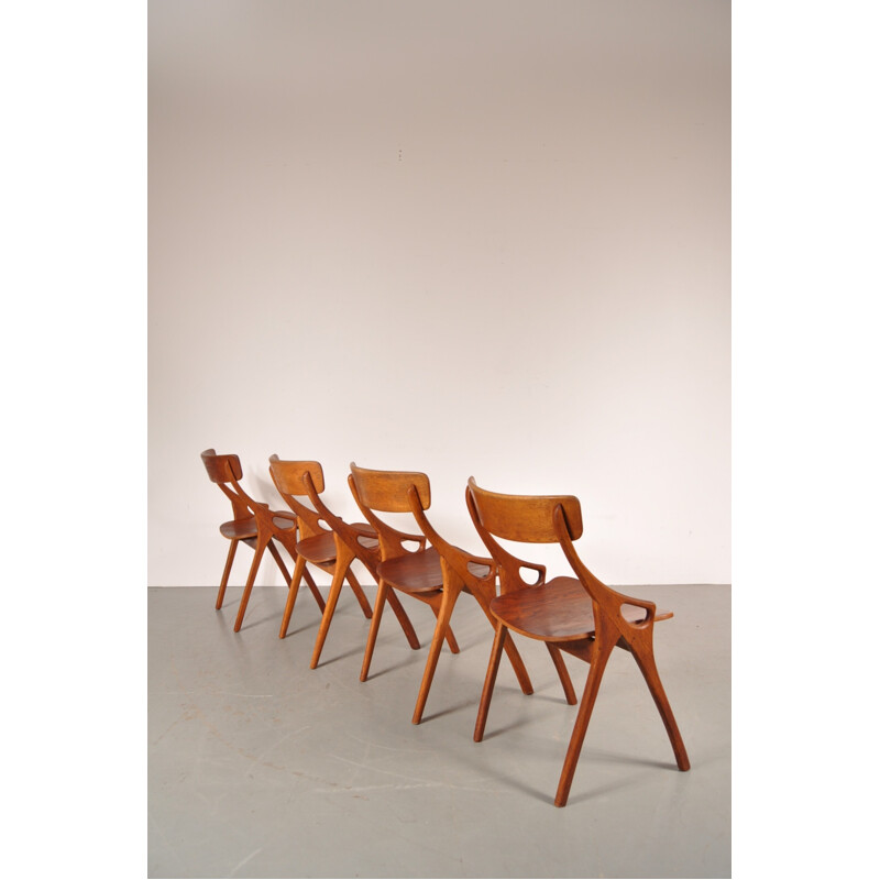 Ensemble de 4 chaises et table à repas en bouleau et chêne, HOVMAND OLSEN - 1950
