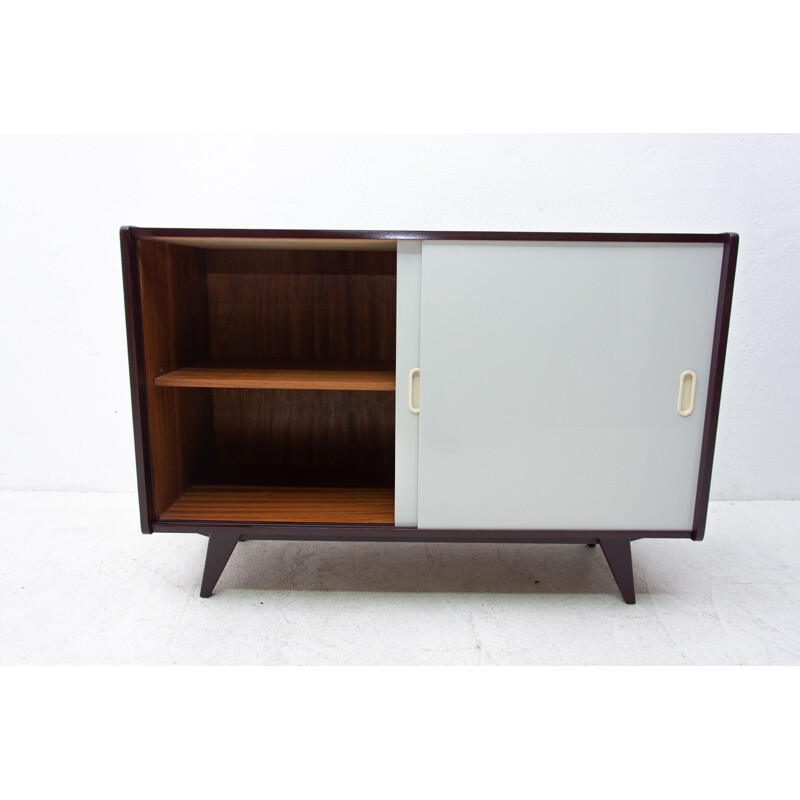 Credenza moderna vintage in faggio di Jiří Jiroutek, Cecoslovacchia 1960