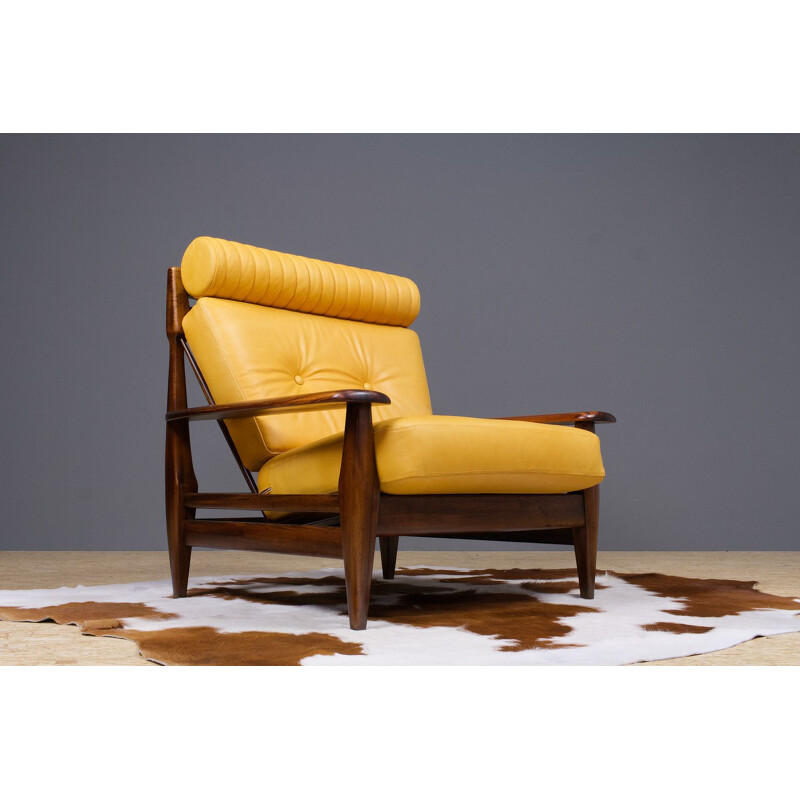 Vintage Lounge chair in Leather and rosewood 1960s