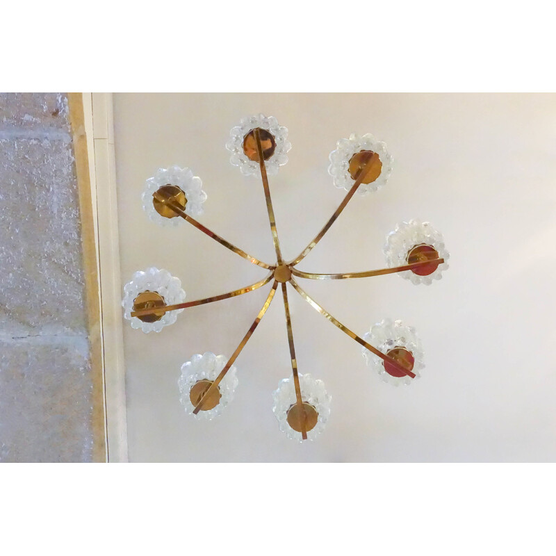 Lampadario d'epoca in ottone con 8 bicchieri di cristallo, 1950