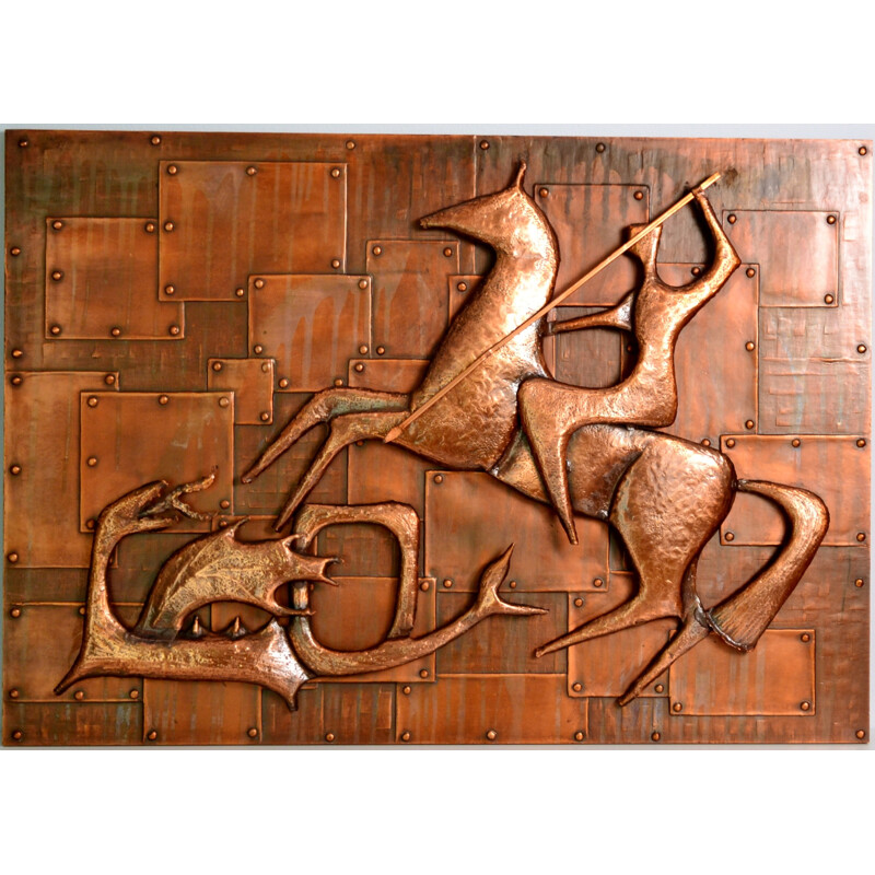 Décoration murale en relief "Saint George et le Dragon" en cuivre - 1960