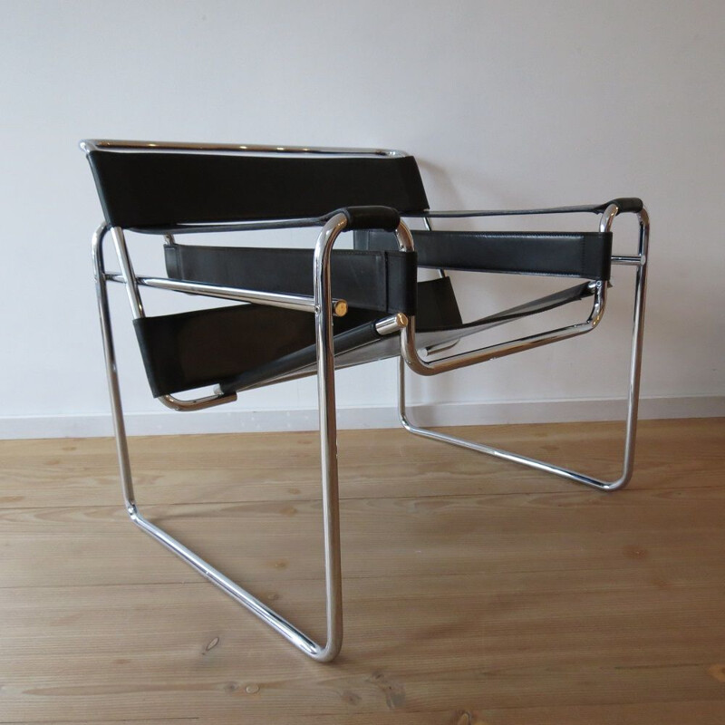 Vintage Wassily Chair Black Leather by Marcel Breuer For Fasem Italy 1980s