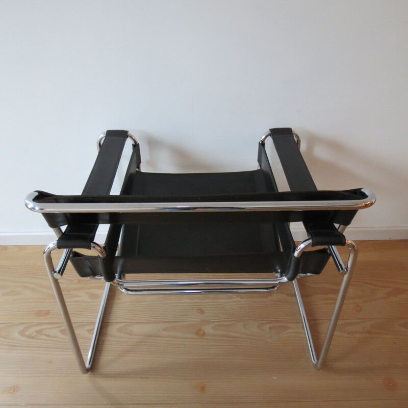 Vintage Wassily Chair Black Leather by Marcel Breuer For Fasem Italy 1980s