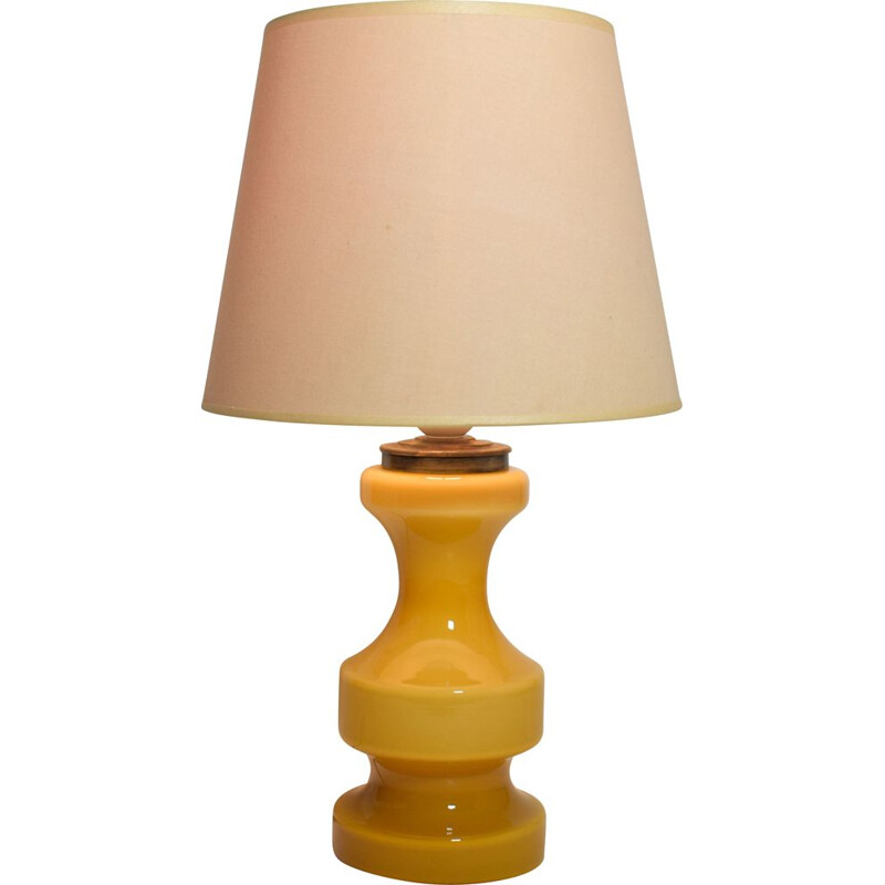 Lampe vintage en verre opaline jaune