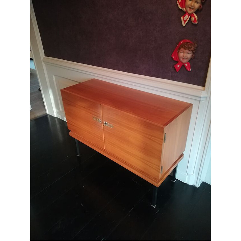 Vintage 2-door teak sideboard