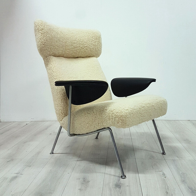 Mid century lounge chair by Theo Ruth for Artifort Netherlands 1950s