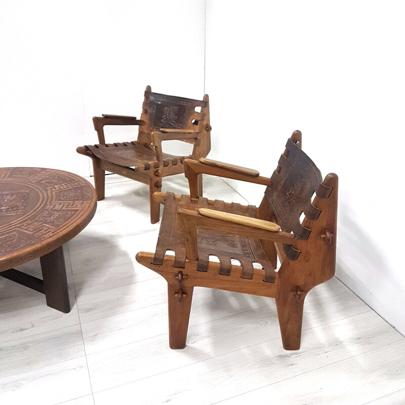 Vintage 2 brutalist chairs and matching table by Angel Pazmino for Muebles de Estilo