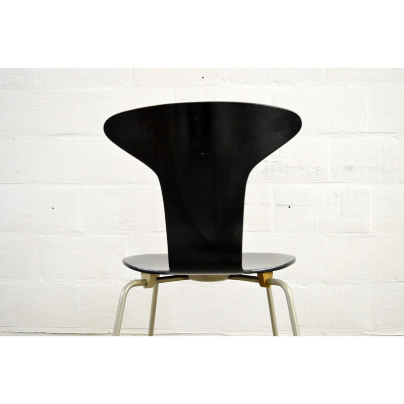 Fritz Hansen "3105 Mosquito" chair in black wood, Arne JACOBSEN - 1950s